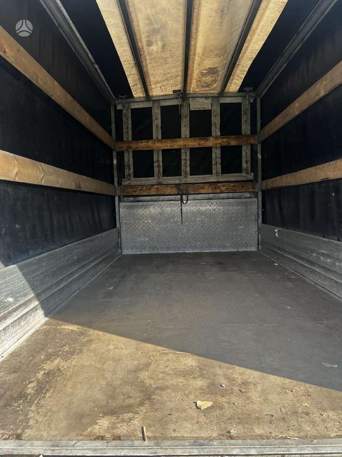 -Kita- Hauser Hak-001, passenger car trailers