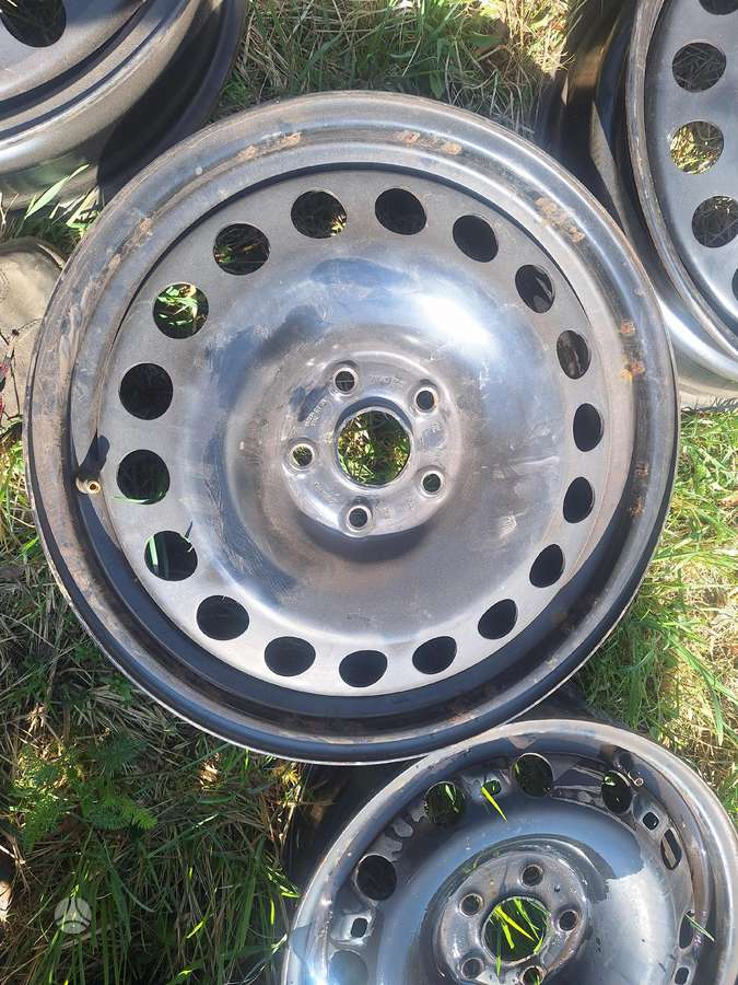 Audi, plieniniai štampuoti, R17