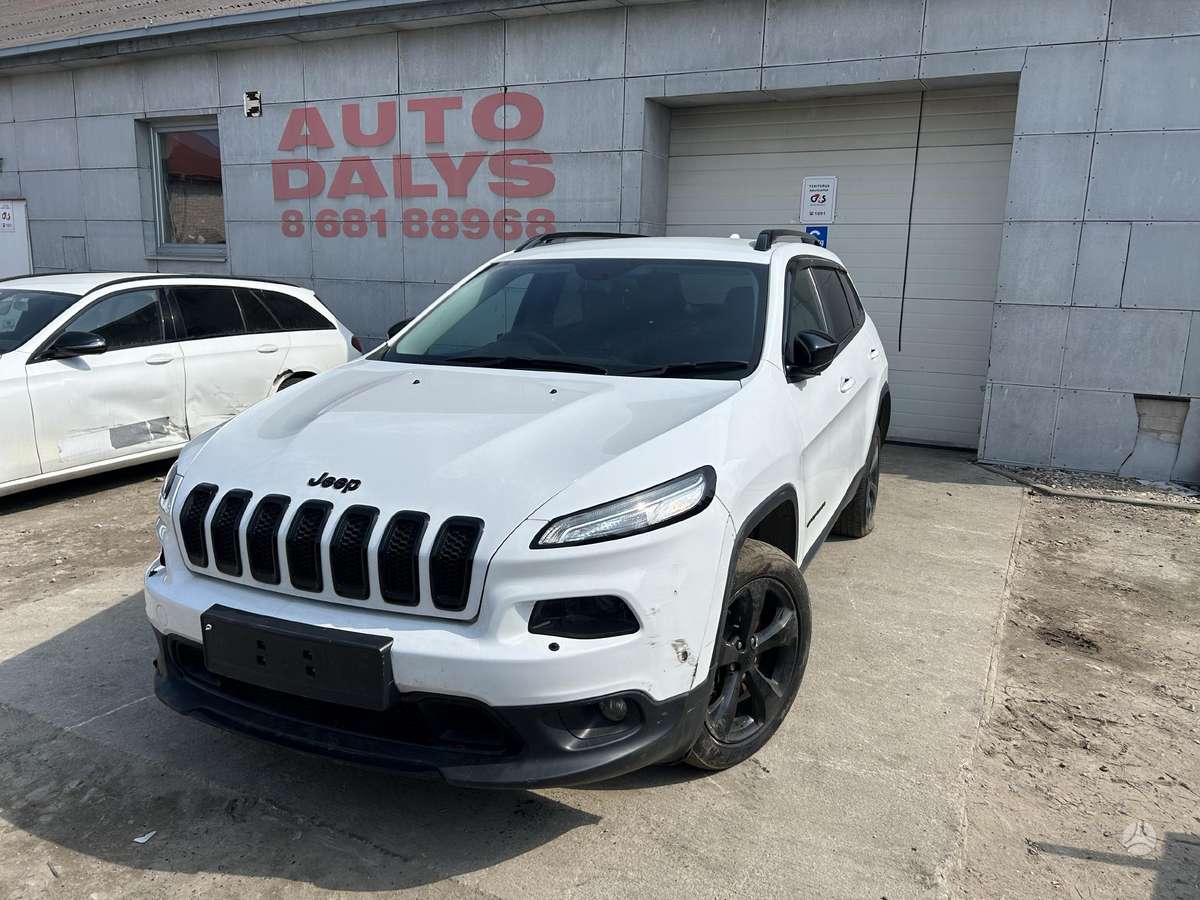 Jeep Cherokee Turim ir 2 2 dyzely