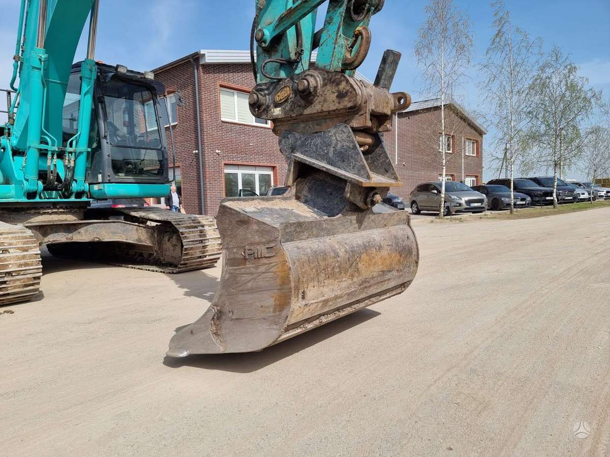Kobelco SK 210-9, ekskavatori
