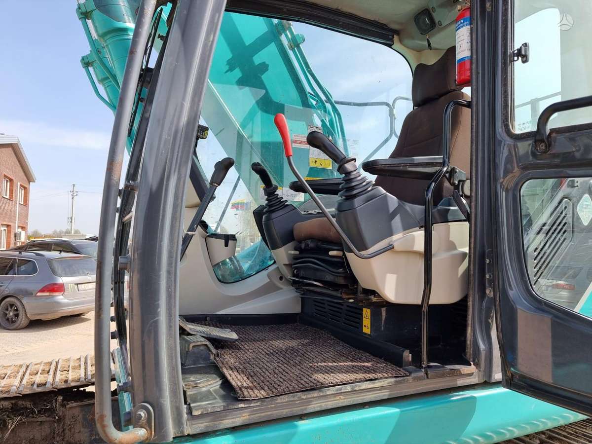 Kobelco SK 210-9, ekskavatori