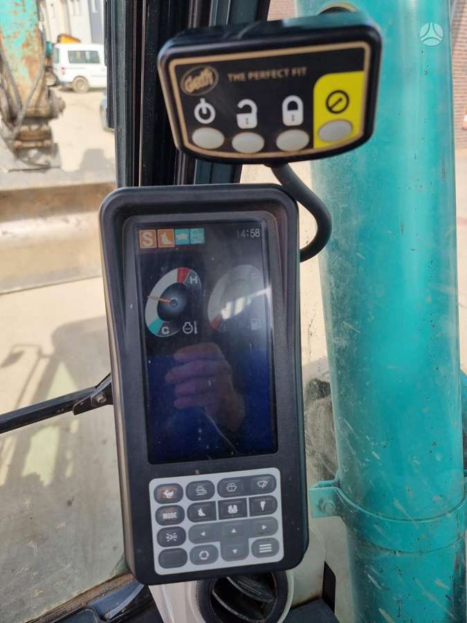 Kobelco SK 210-9, ekskavatori