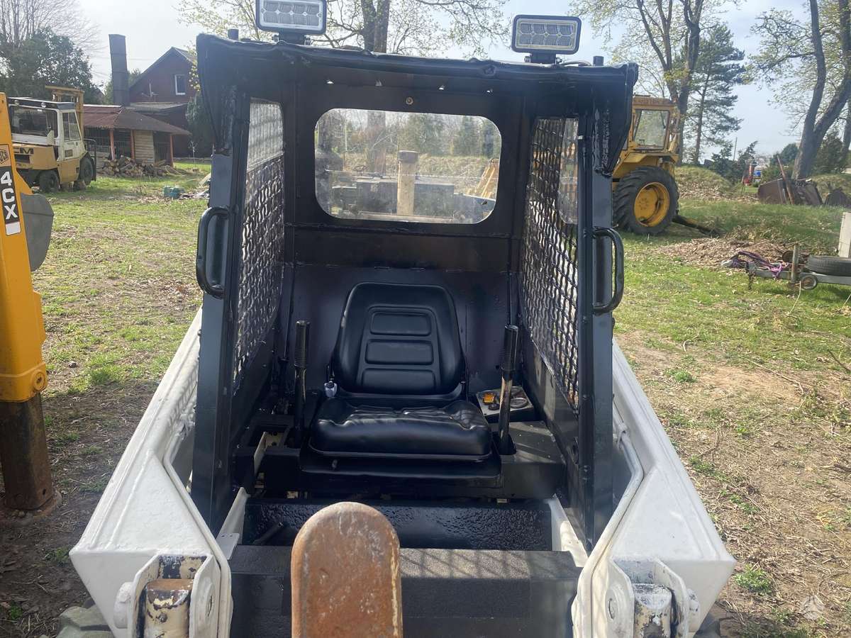 Bobcat 335, mini loaders