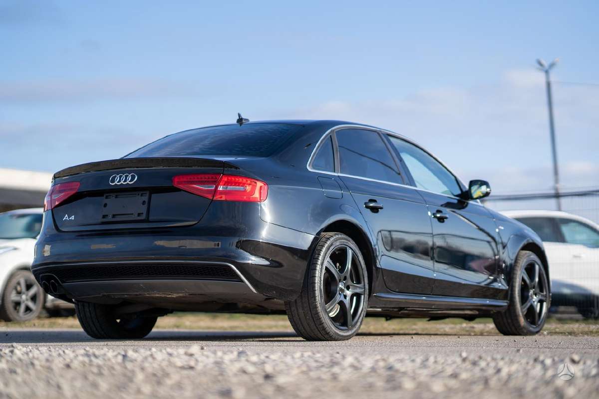 Audi A4, 2.0 l., Седан