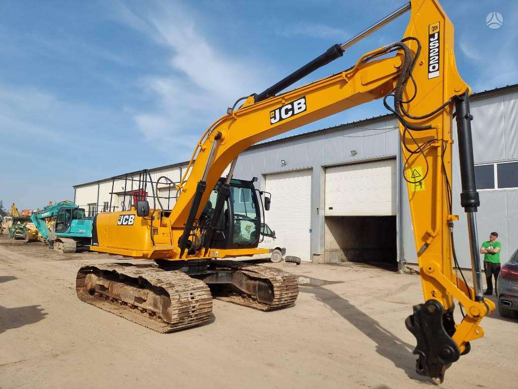 JCB JS220 LC, ekskavatori