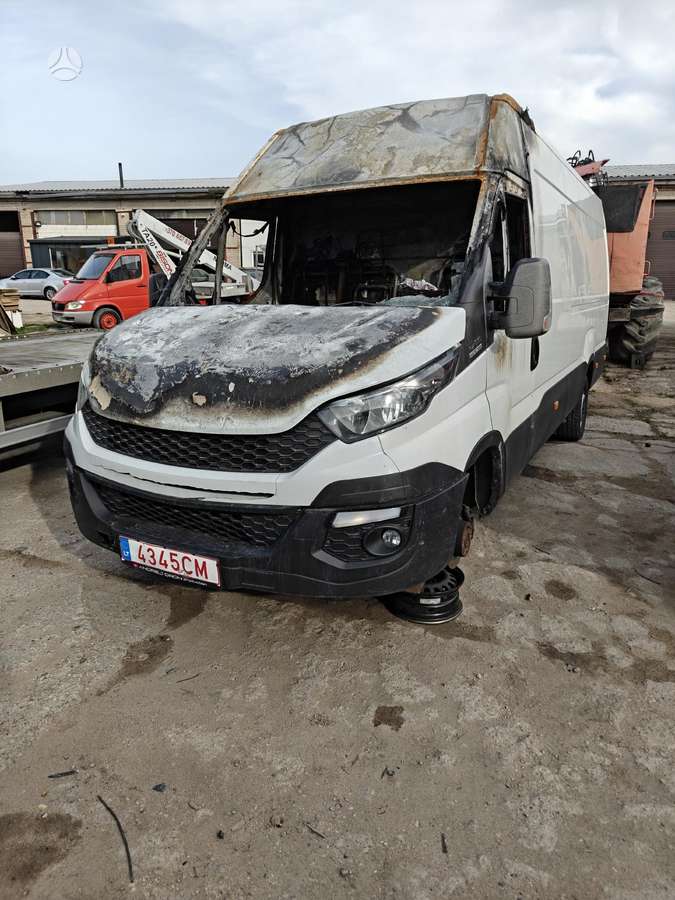 Iveco Daily, passenger vans