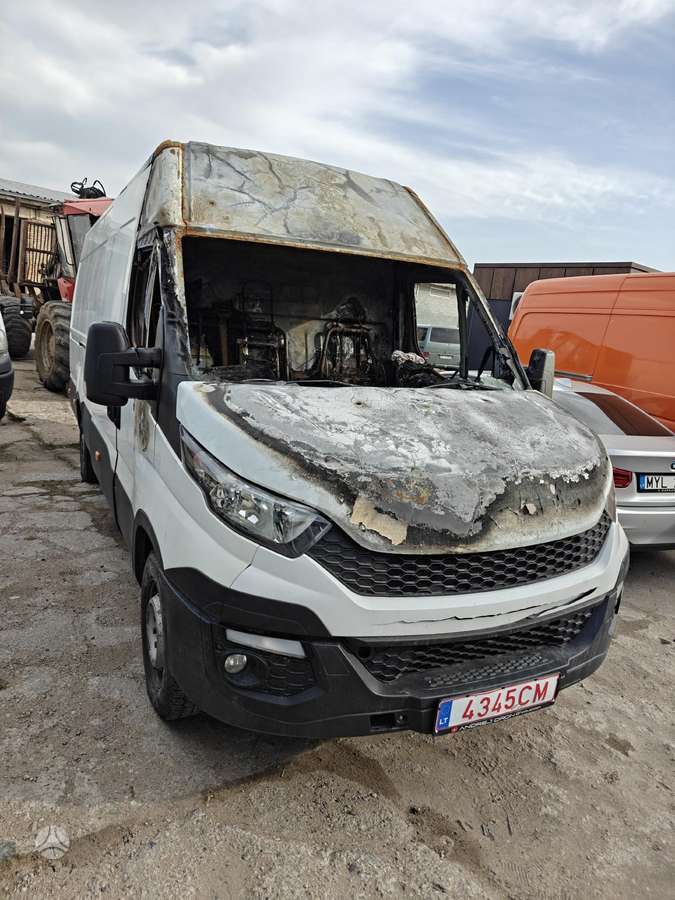 Iveco Daily, passenger vans