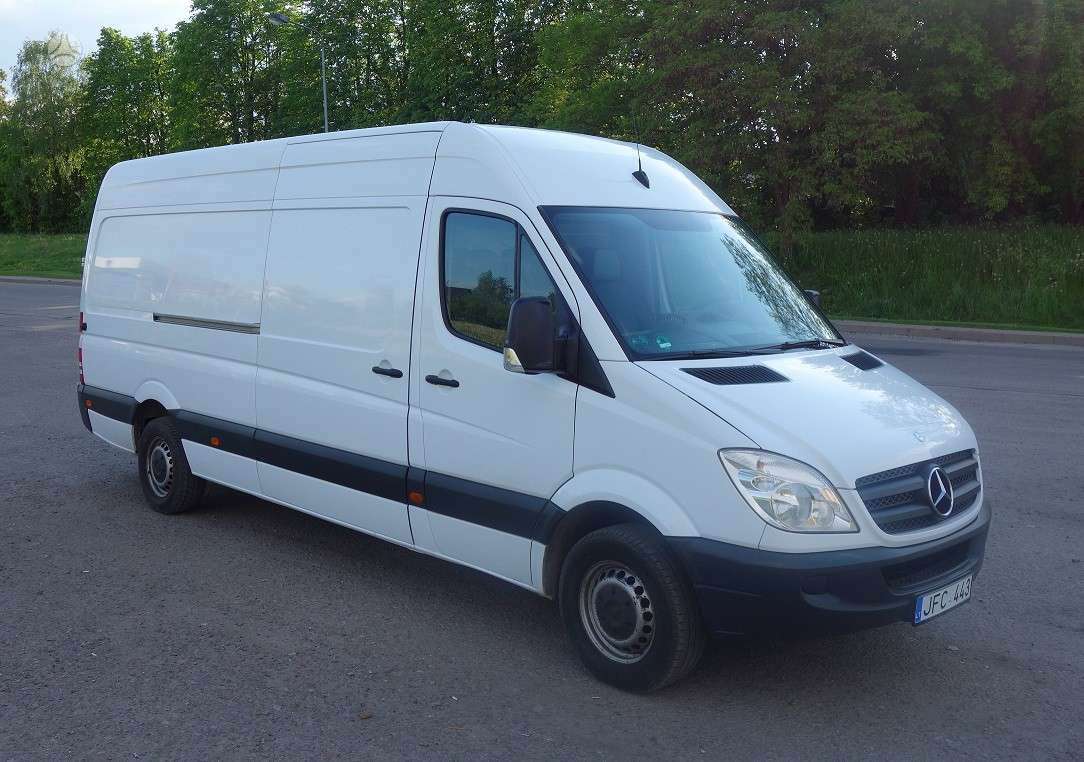 Ford Sprinter, грузовые микроавтобусы