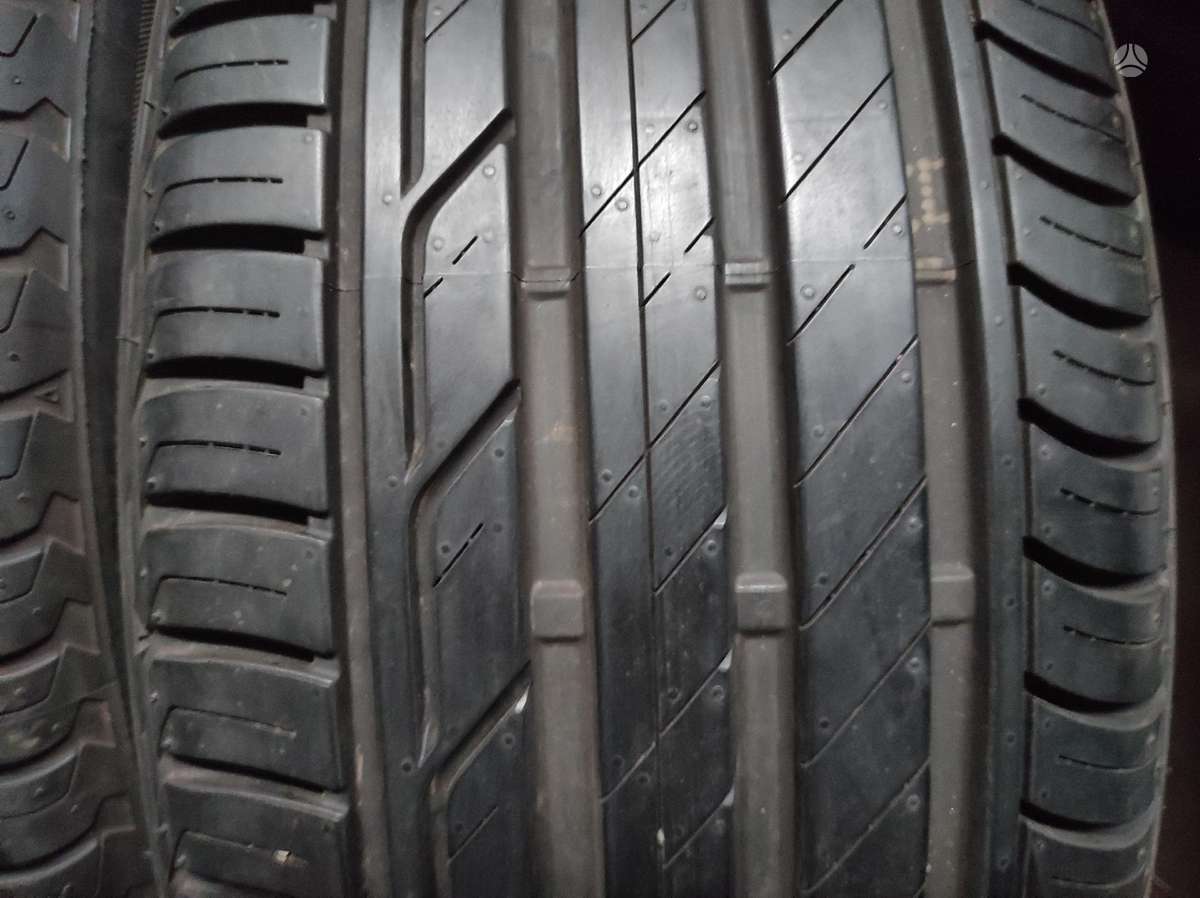 Continental, vasarinės 215/50 R18