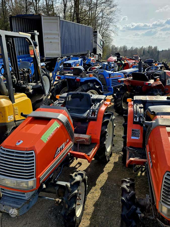 Mitsubishi 1601, tractors