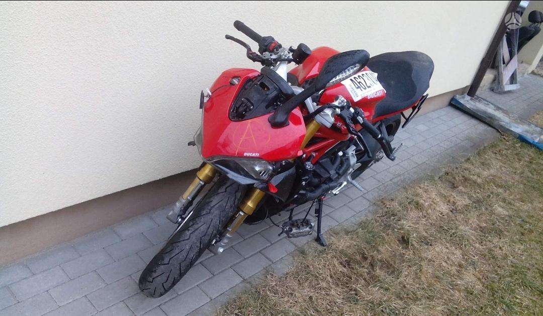Ducati Supersport, sportiniai / superbikes