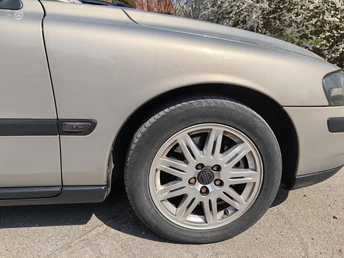Volvo S60, 2.4 l., Седан