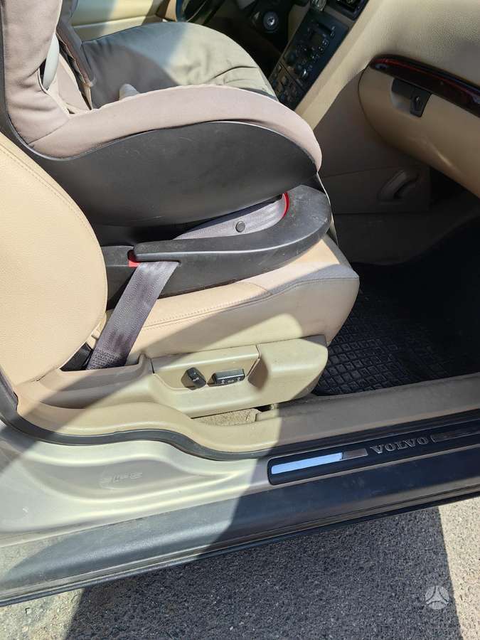 Volvo S60, 2.4 l., Седан