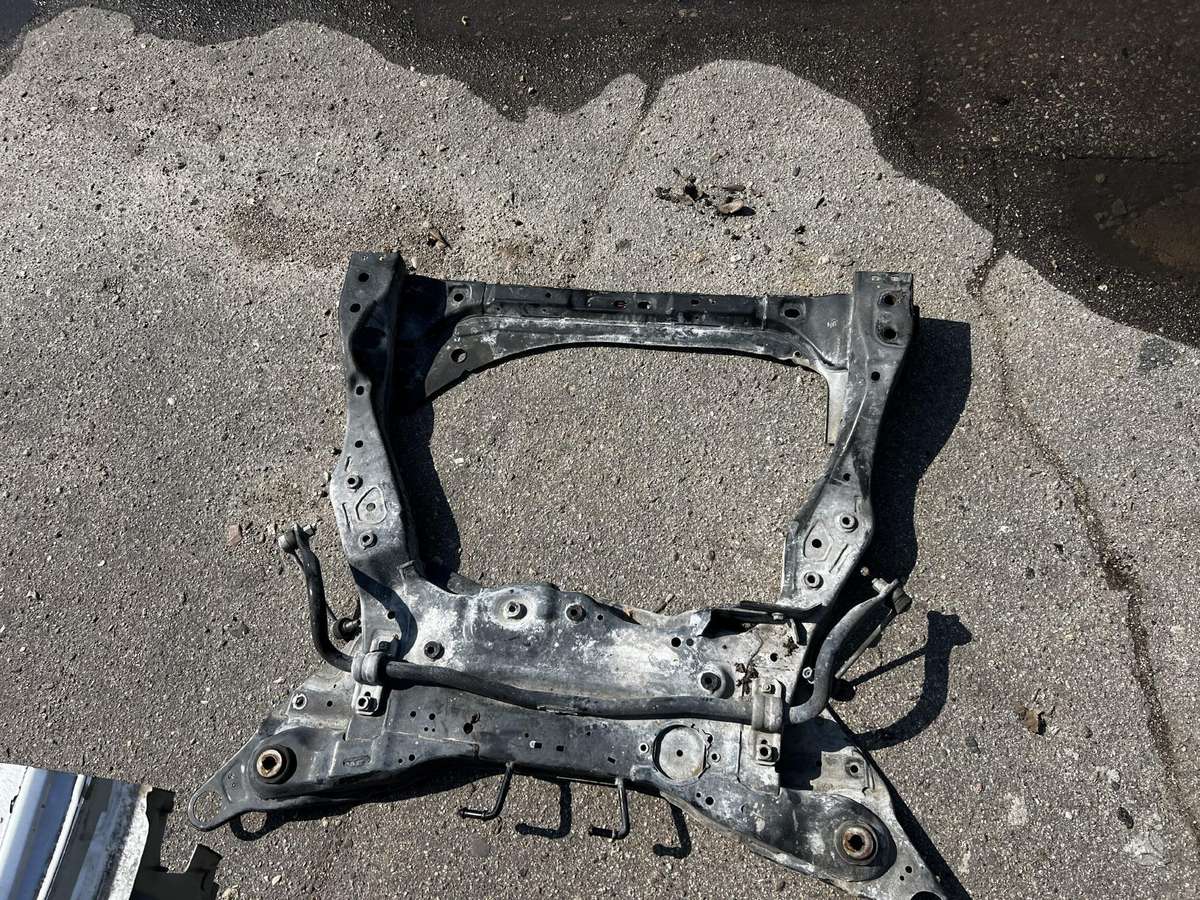 Volvo S90 kėbulo dalys