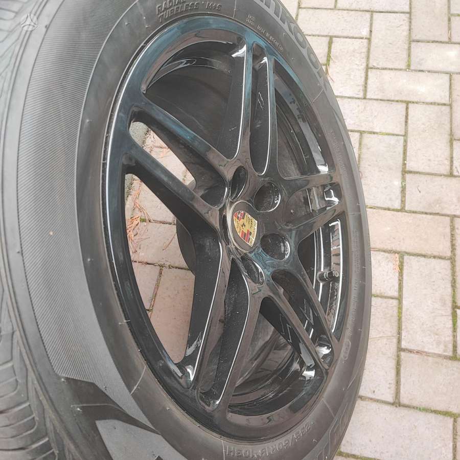 Hankook Dynapro HP2, summer 235/60 R18
