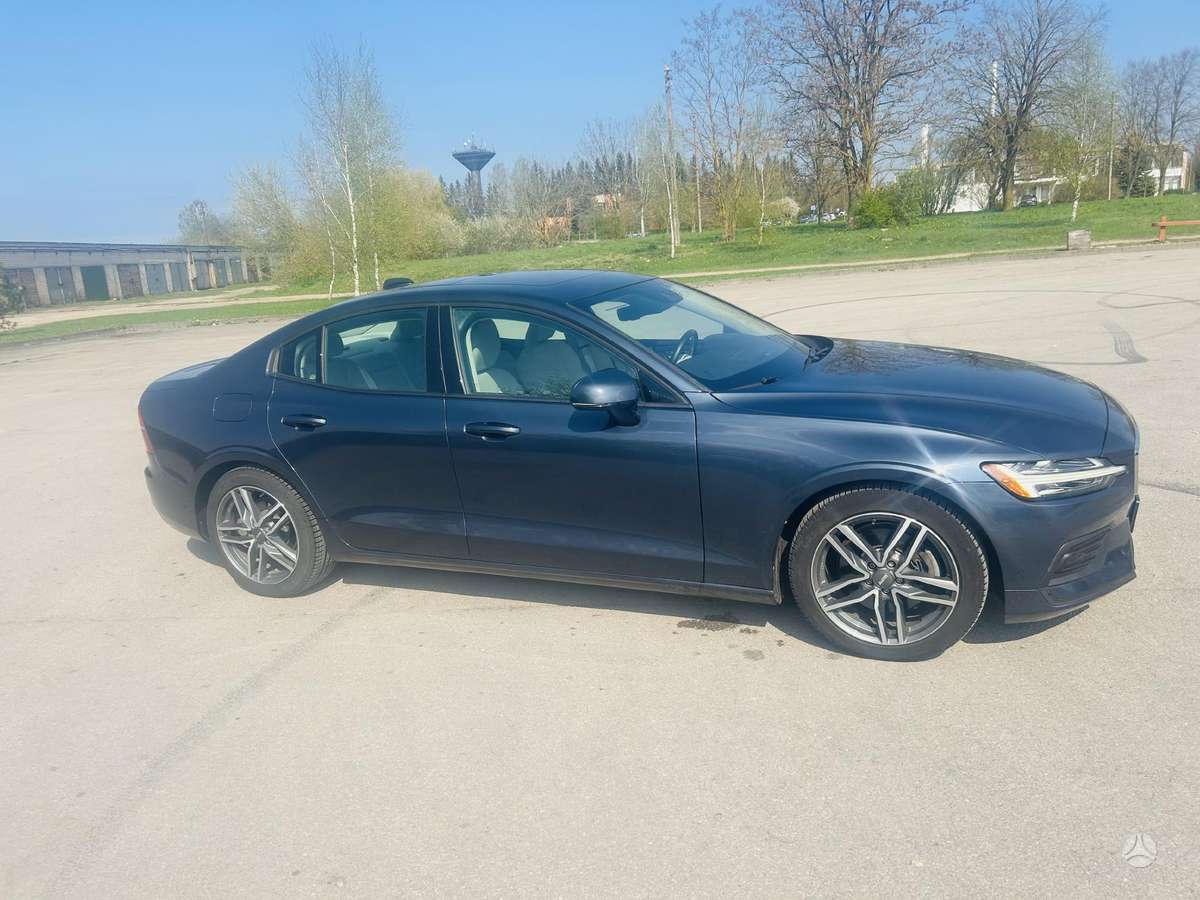 Volvo S60, 2.0 l., Седан