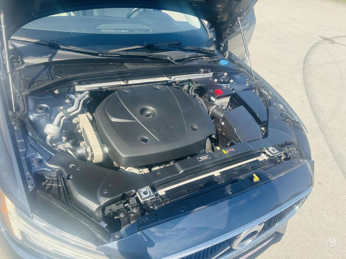 Volvo S60, 2.0 l., Седан