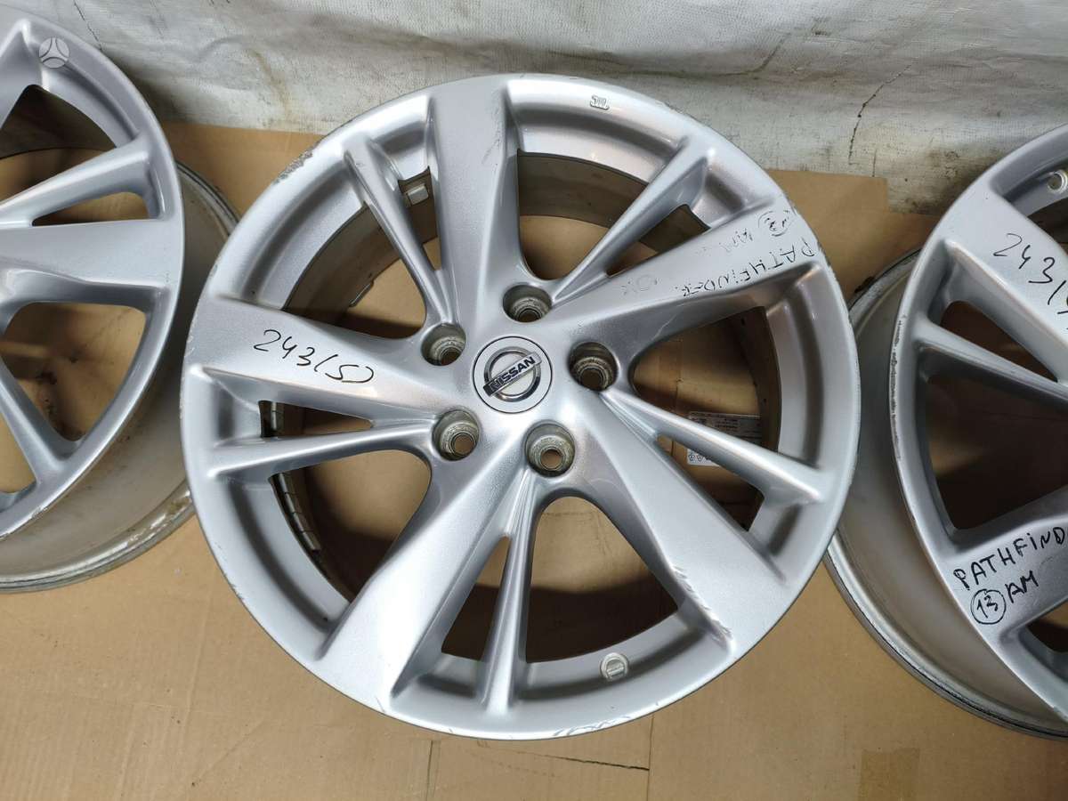 Nissan PATHFINDER, lengvojo lydinio, R17