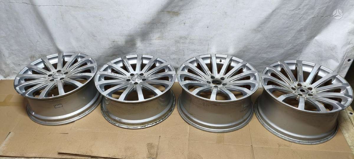 Audi A8 D3, light alloy, R20
