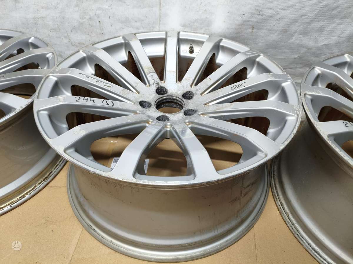 Audi A8 D3, light alloy, R20