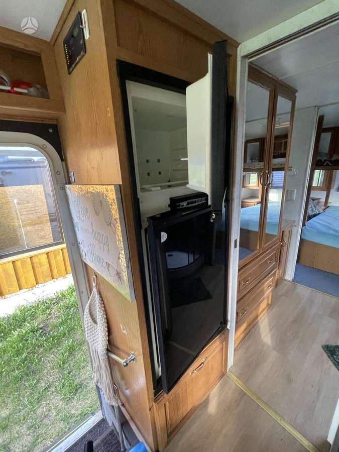 Ford Thor hurricane, campers