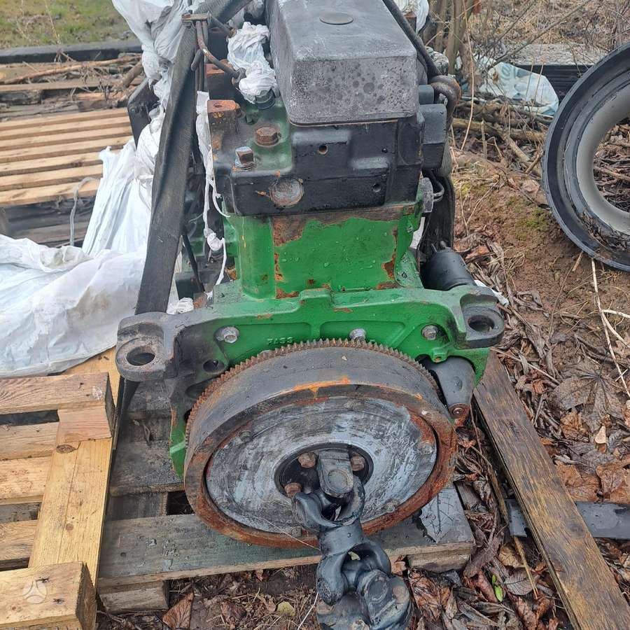 John Deere 6220