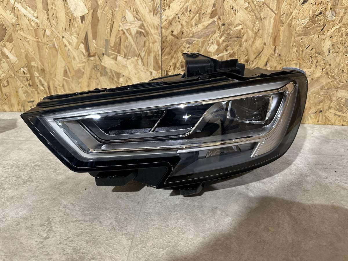 Audi A3 žibintai