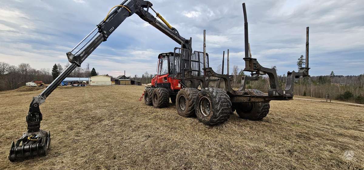 Komatsu 845 (F554), forwarders