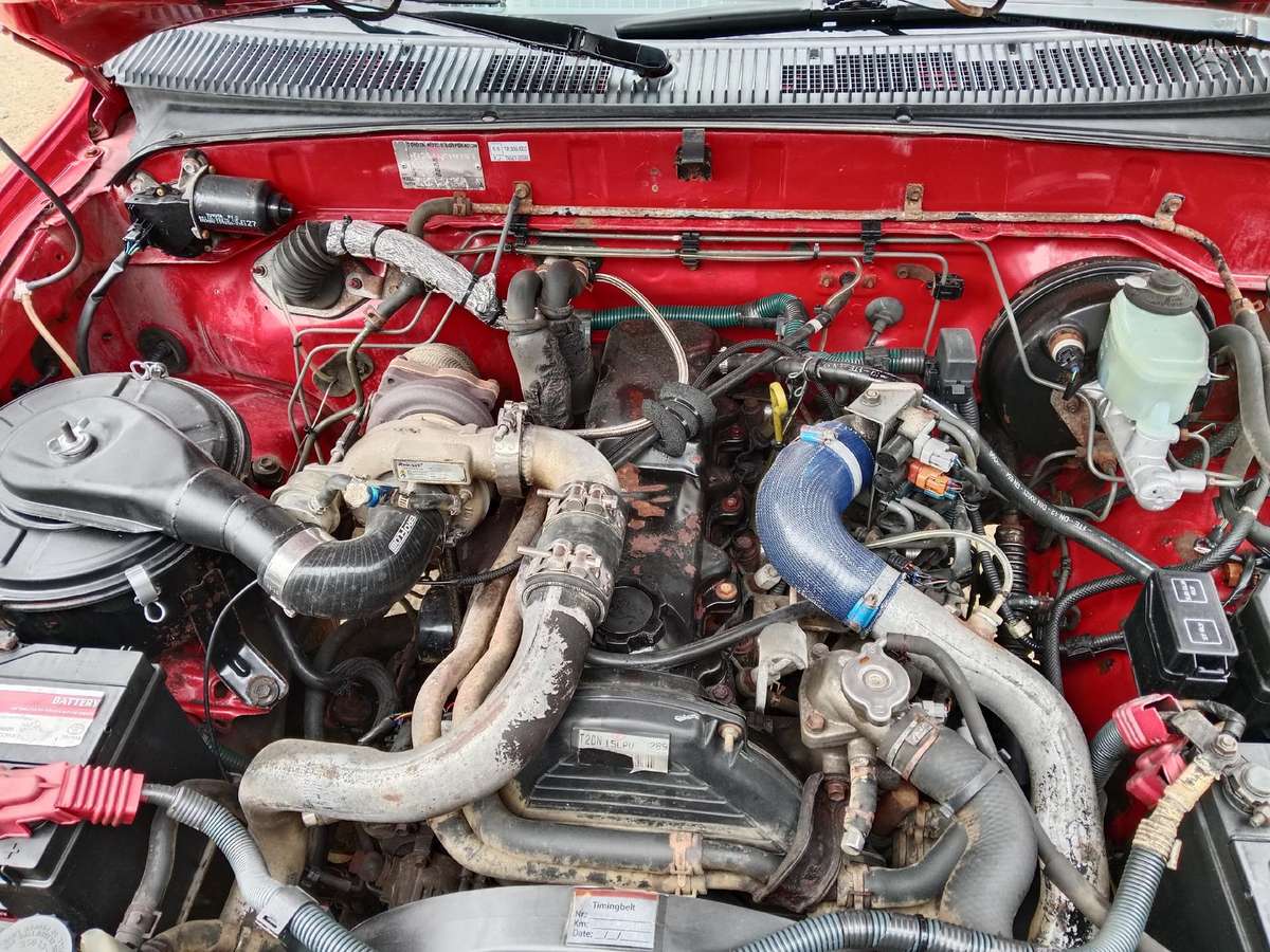 Toyota Hilux - 9