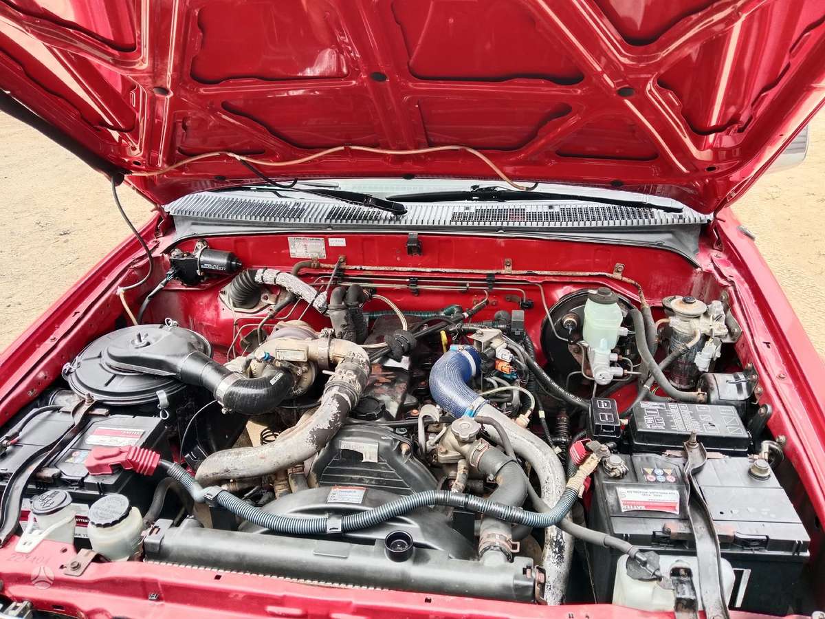 Toyota Hilux - 7