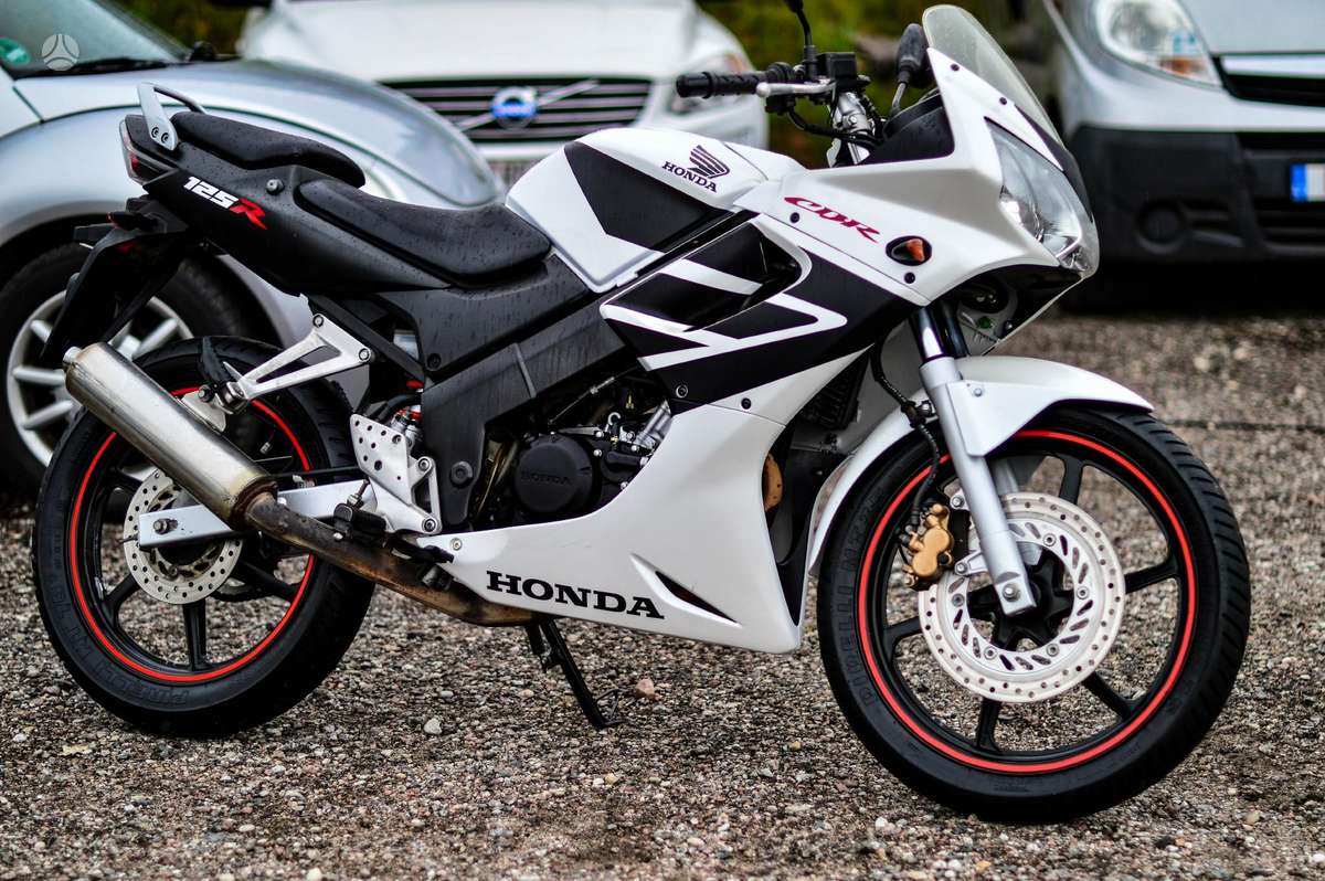 Honda CBR 125cc, street / classic