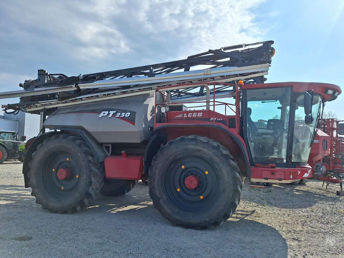 Horsch Leeb PT 230, самоходные разбрызгиватели