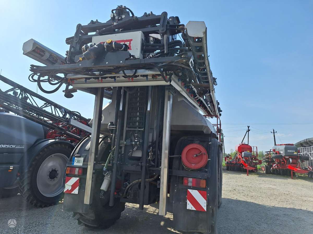 Horsch Leeb PT 230, самоходные разбрызгиватели