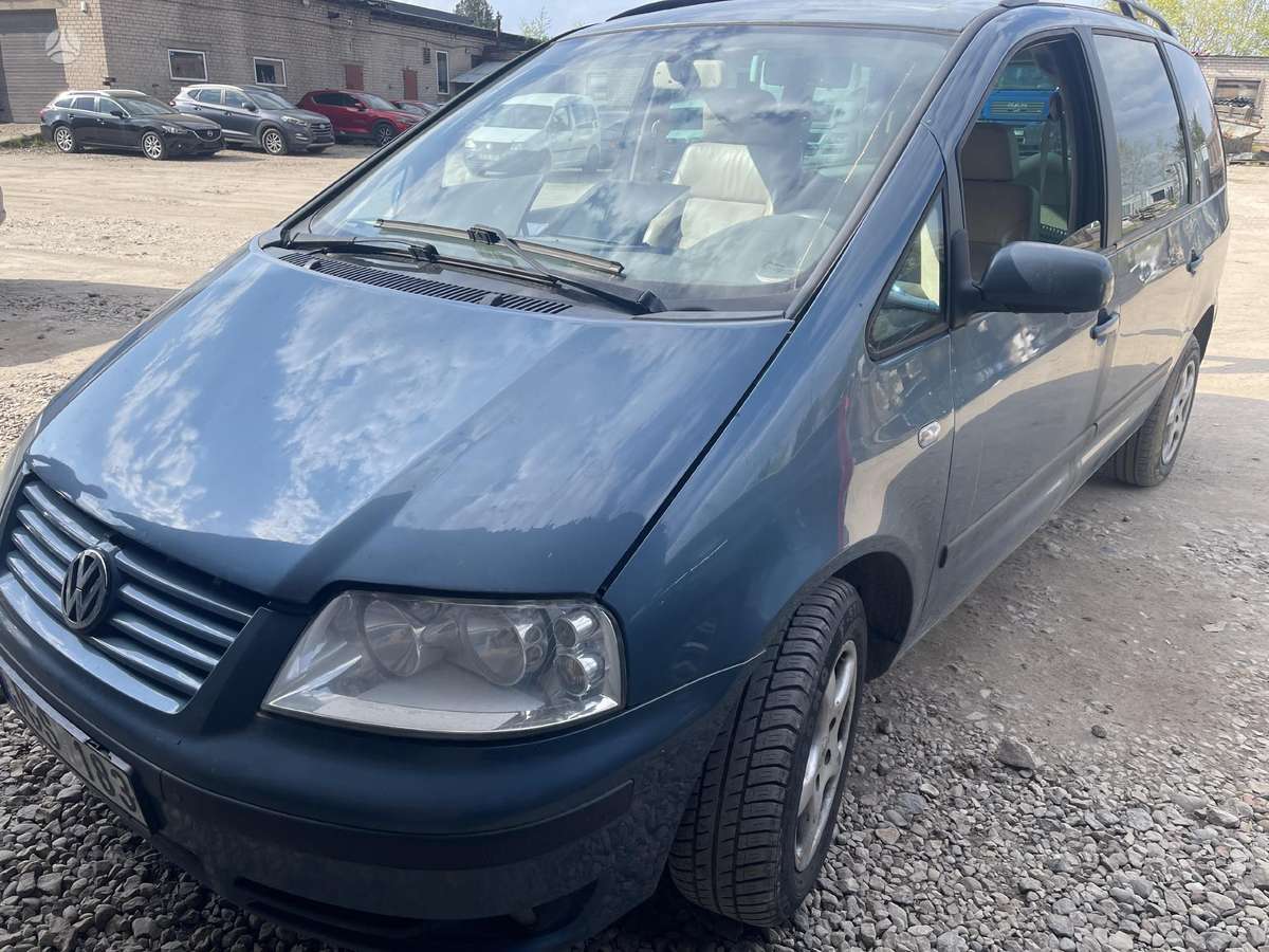 Volkswagen Sharan for parts