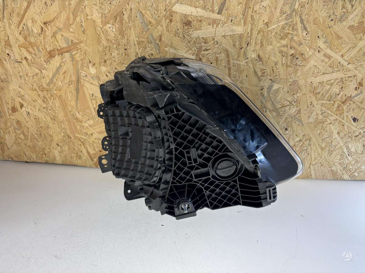 Porsche Taycan, 9J1941032H, Cen25835