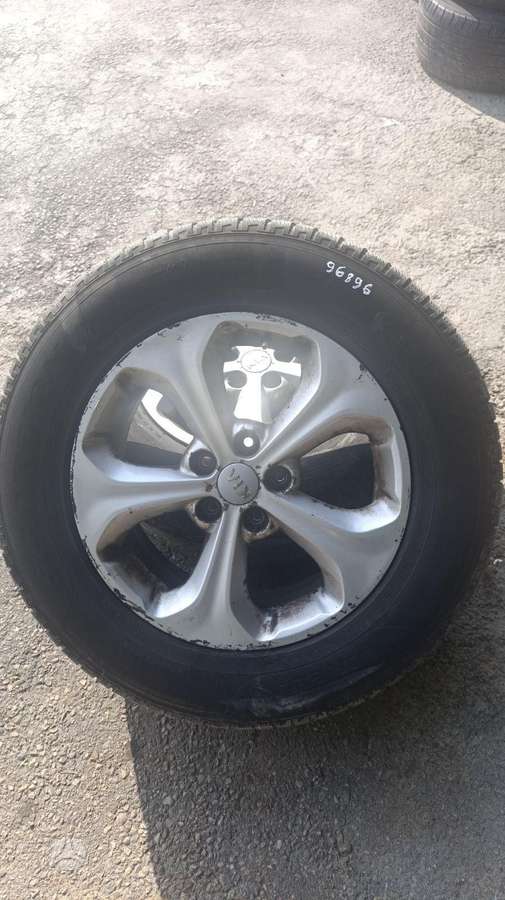 KIA SORENTO, lengvojo lydinio, R17