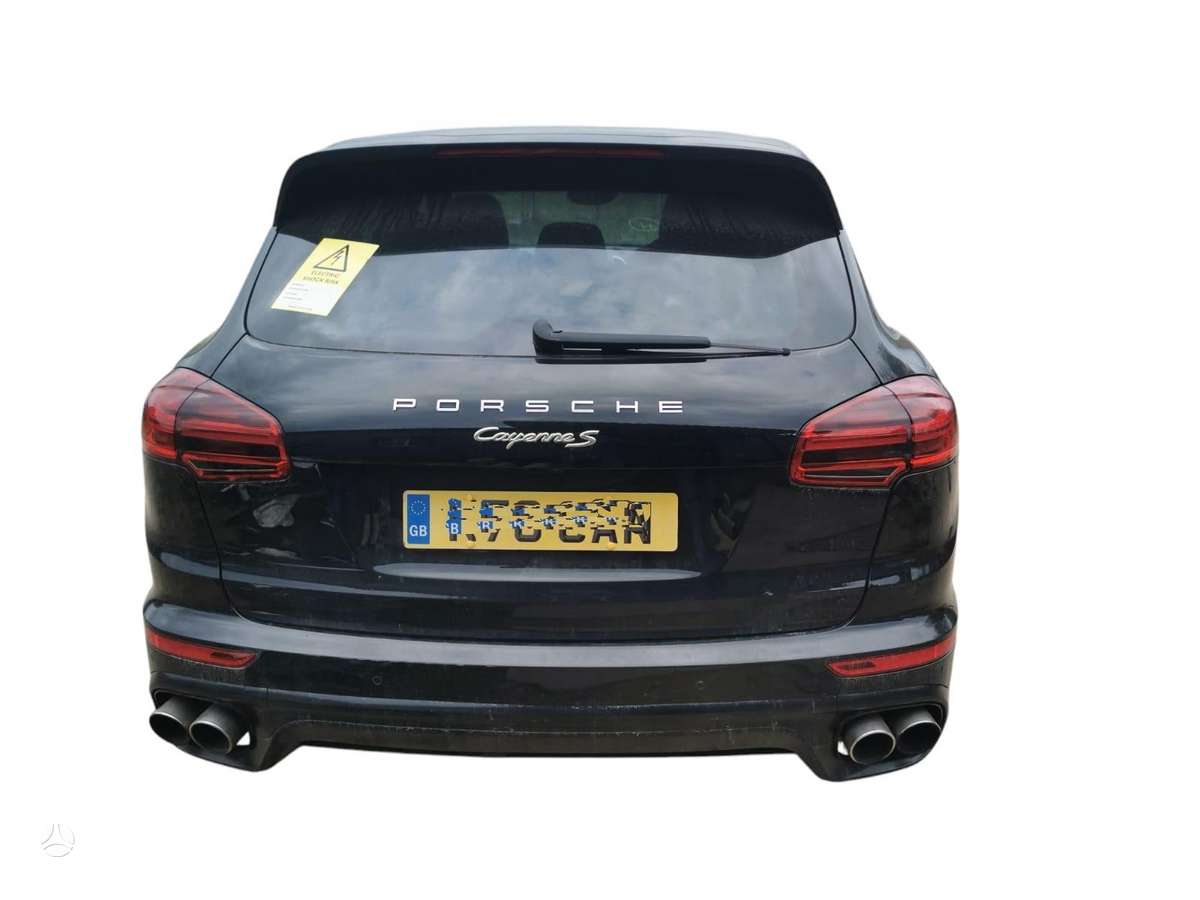 Porsche Cayenne for parts