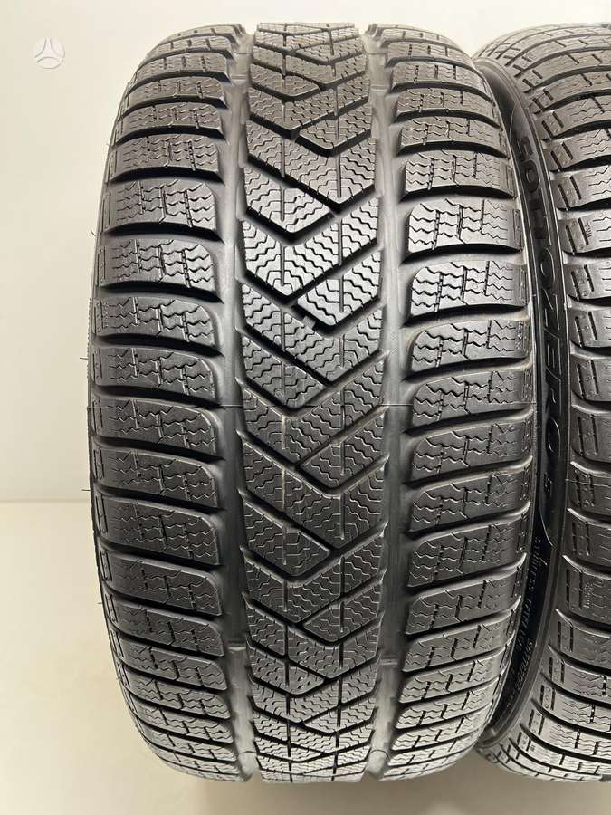 Pirelli SottoZero 3, winter 245/30 R20