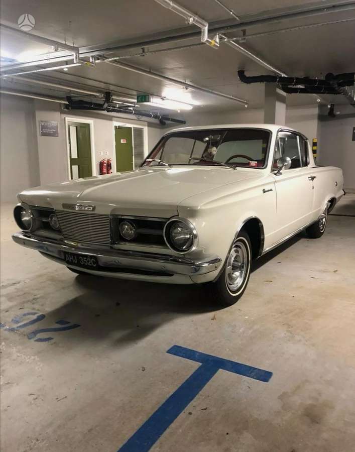 Plymouth Barracuda - 1