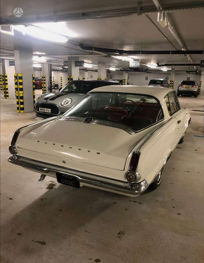 Plymouth Barracuda - 3
