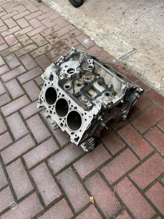 Porsche Cayenne моторный блок