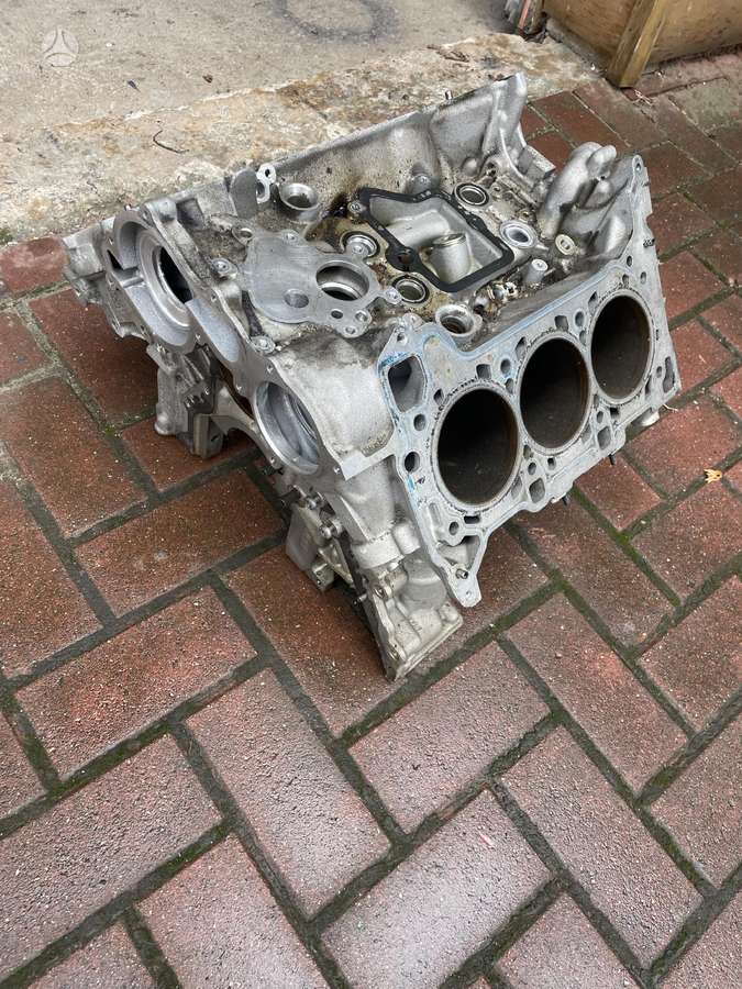 Porsche Cayenne variklio blokas