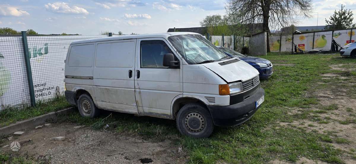 Volkswagen Transporter, cargo vans