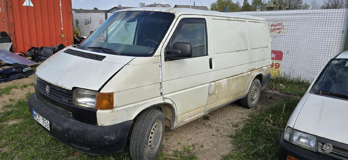 Volkswagen Transporter, cargo vans