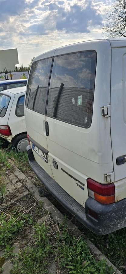 Volkswagen Transporter, cargo vans