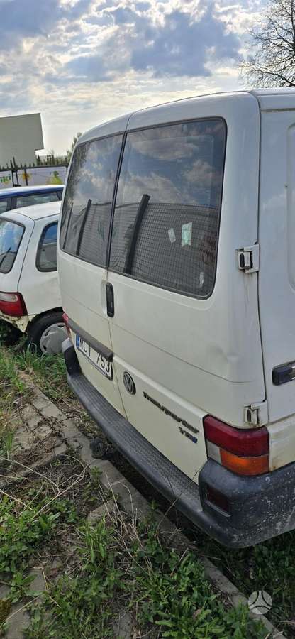 Volkswagen Transporter, preču