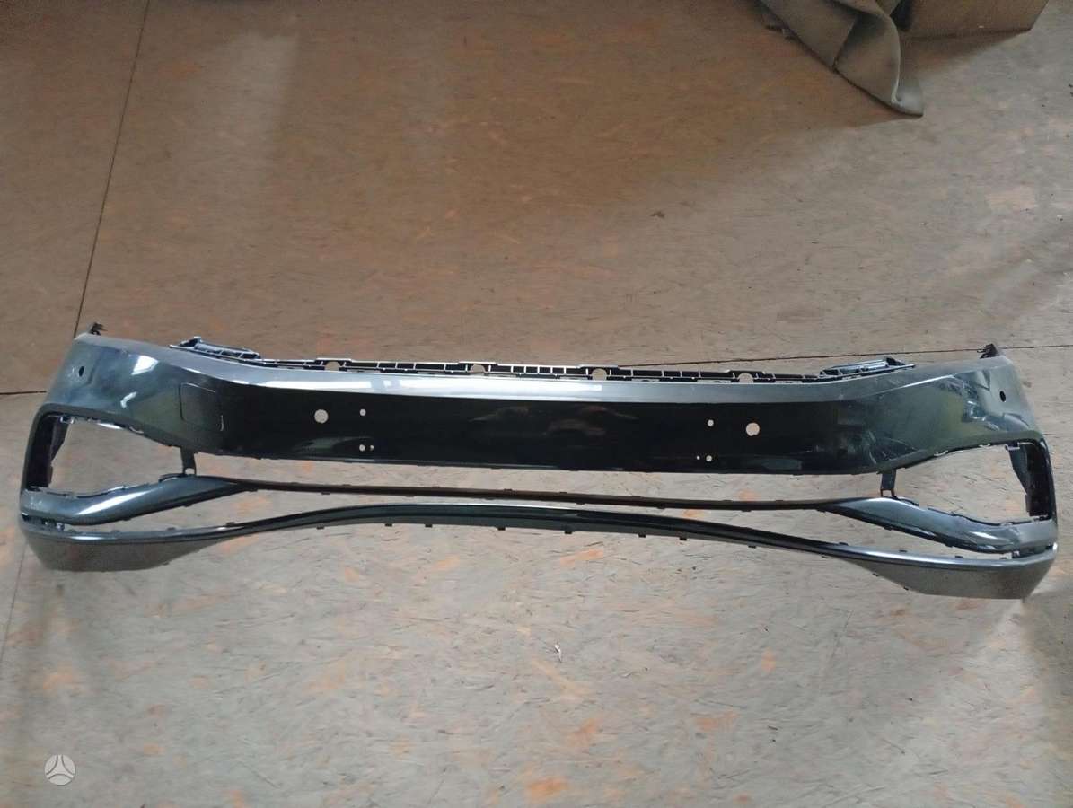 Volkswagen Passat bumpers, lights