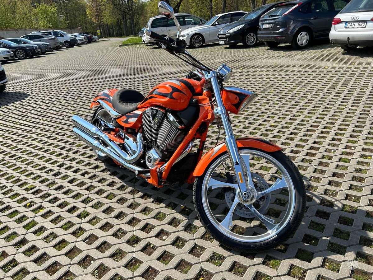 Victory Jackpot 1700cc, чопперы / круизеры / custom
