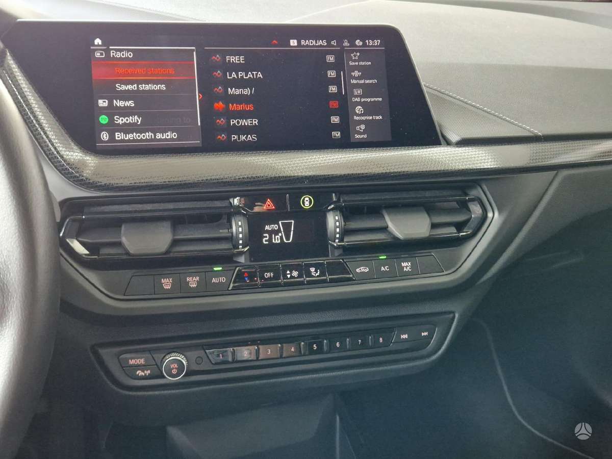 BMW 118, 1.5 l., hatchback
