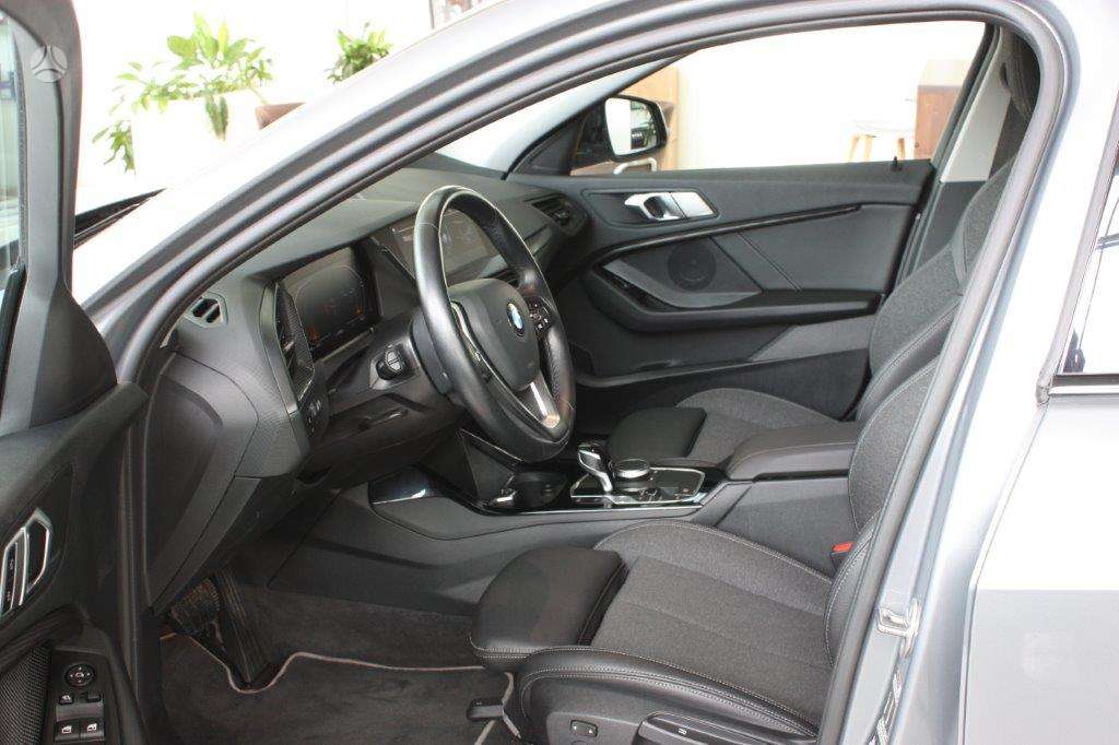 BMW 118, 1.5 l., hatchback